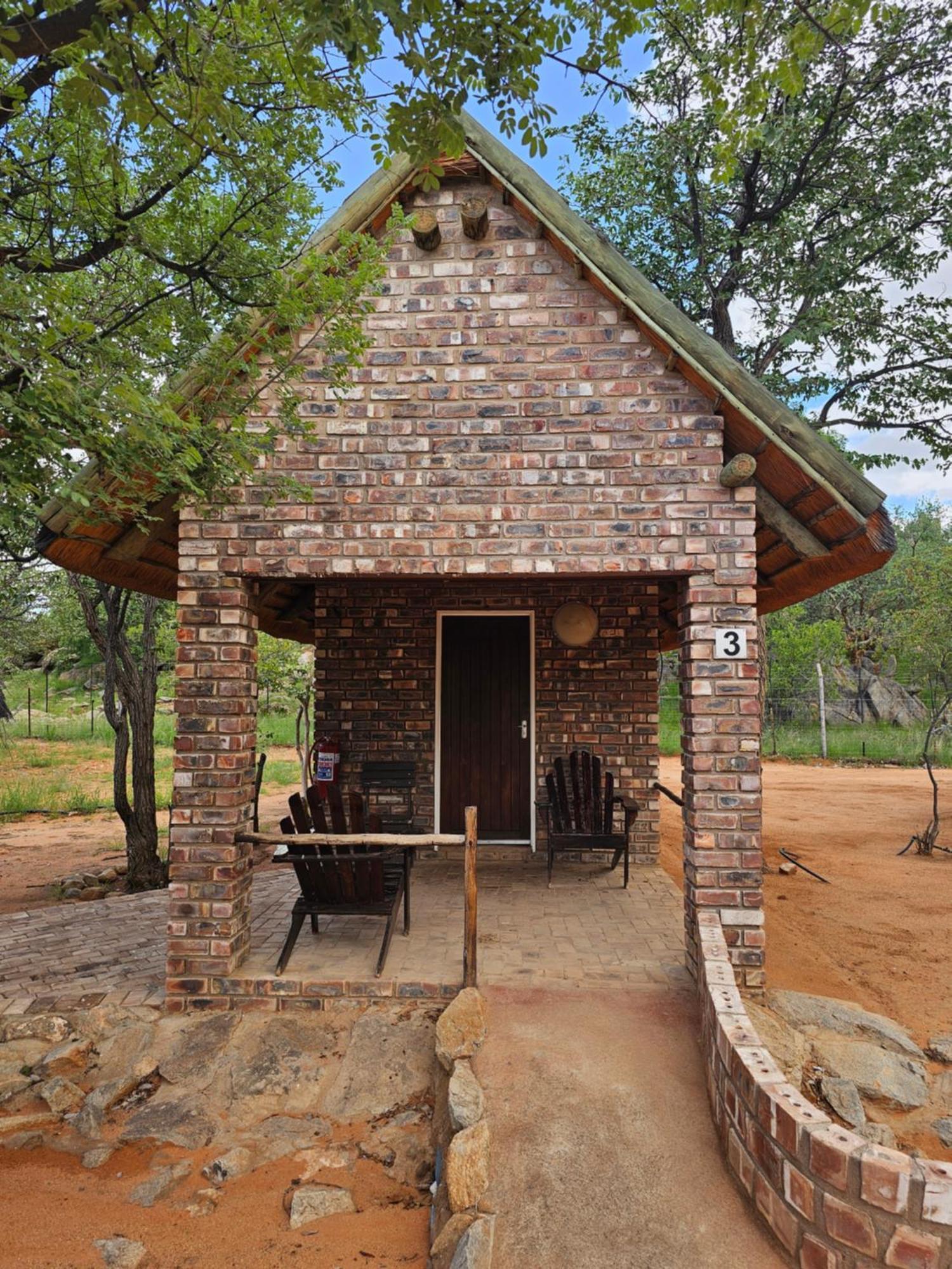 Kaoko Bush Lodge Kamanjab Exterior foto